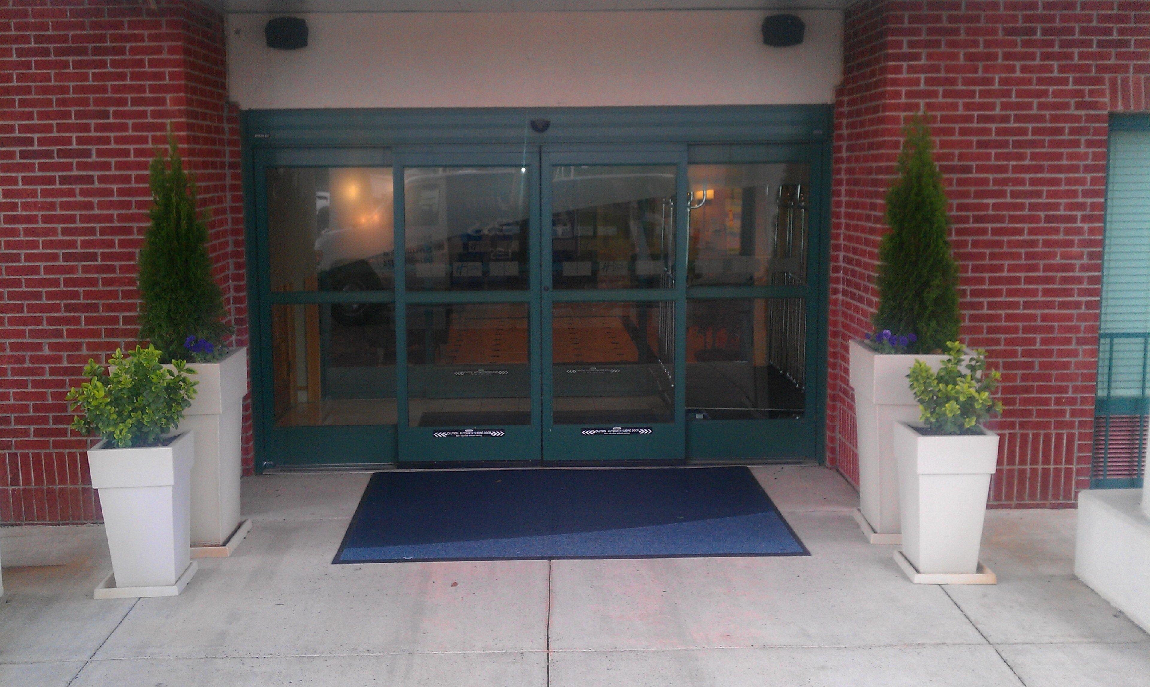 Holiday Inn Express Hotel & Suites Memphis Southwind By Ihg Exterior foto